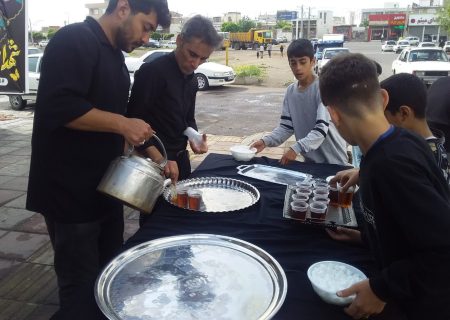 برپایی ایستگاه صلواتی برای رئیس جمهور شهید در زنجان