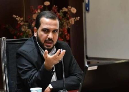 نمایندگان در صف پاسخگویی به مردم هستند