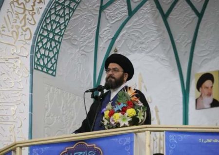 اتحاد قوای سه‌گانه حل کننده مشکلات کشور است